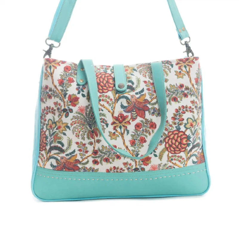 Women's Mariposa Small Weekender Bag In Aqua