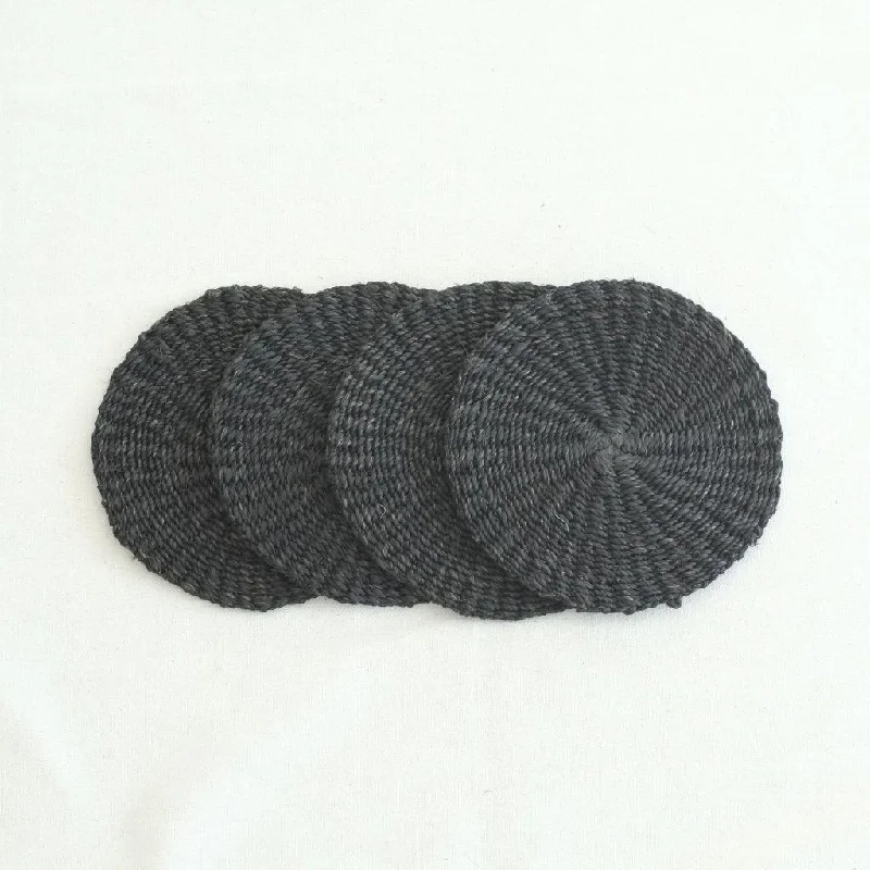 Sustainable Handwoven Abaca Round Hot Pad (Set of 4) - Black