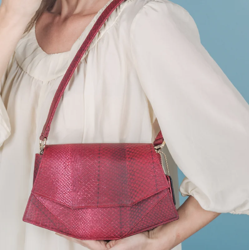 Viva Fish Leather Shoulder Strap in Bordeaux Pink